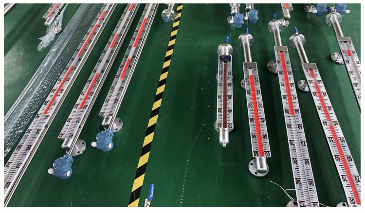 磁性翻柱液位計(jì)產(chǎn)品圖